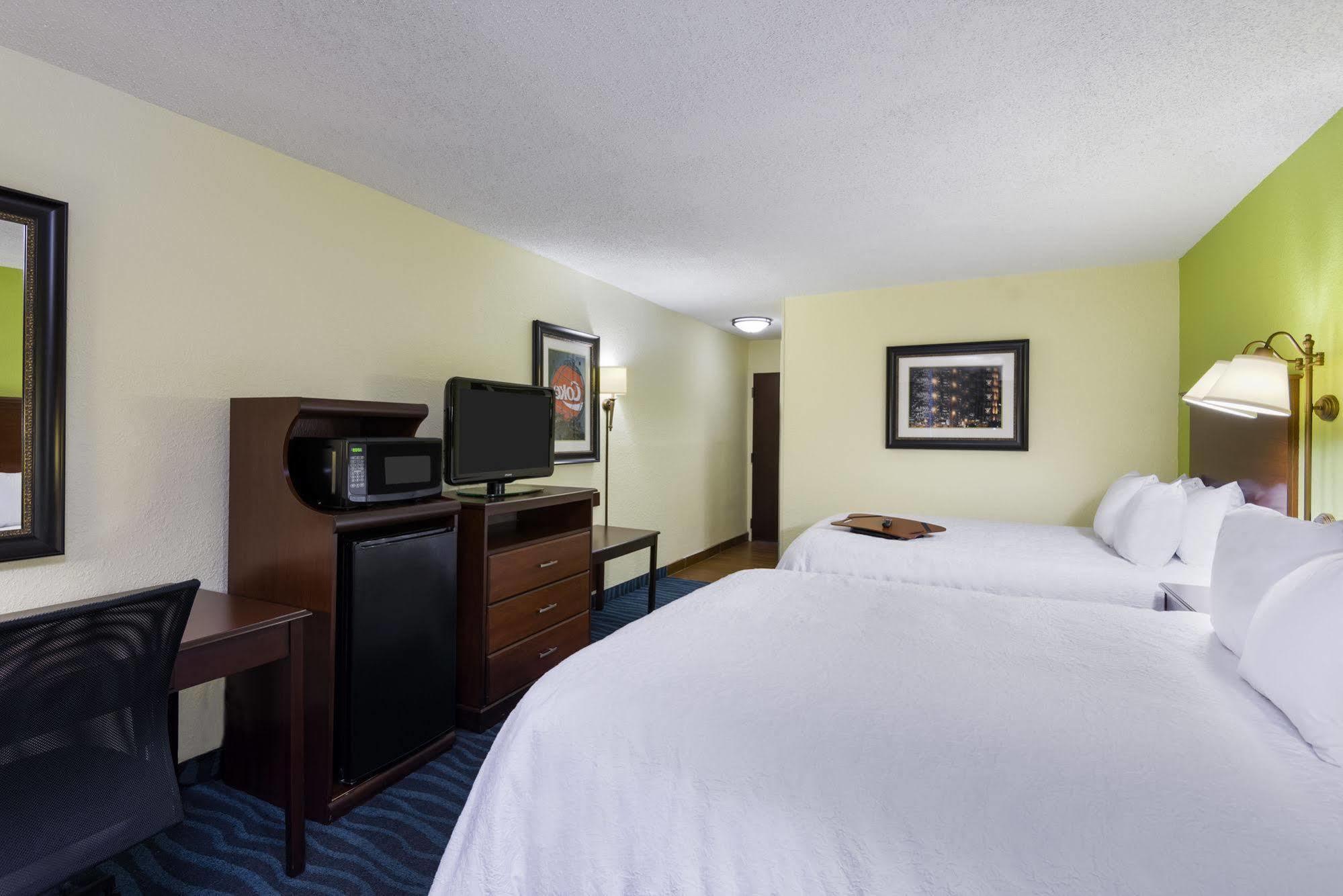 סנדי ספרינגס Hampton Inn Atlanta Perimeter Center מראה חיצוני תמונה